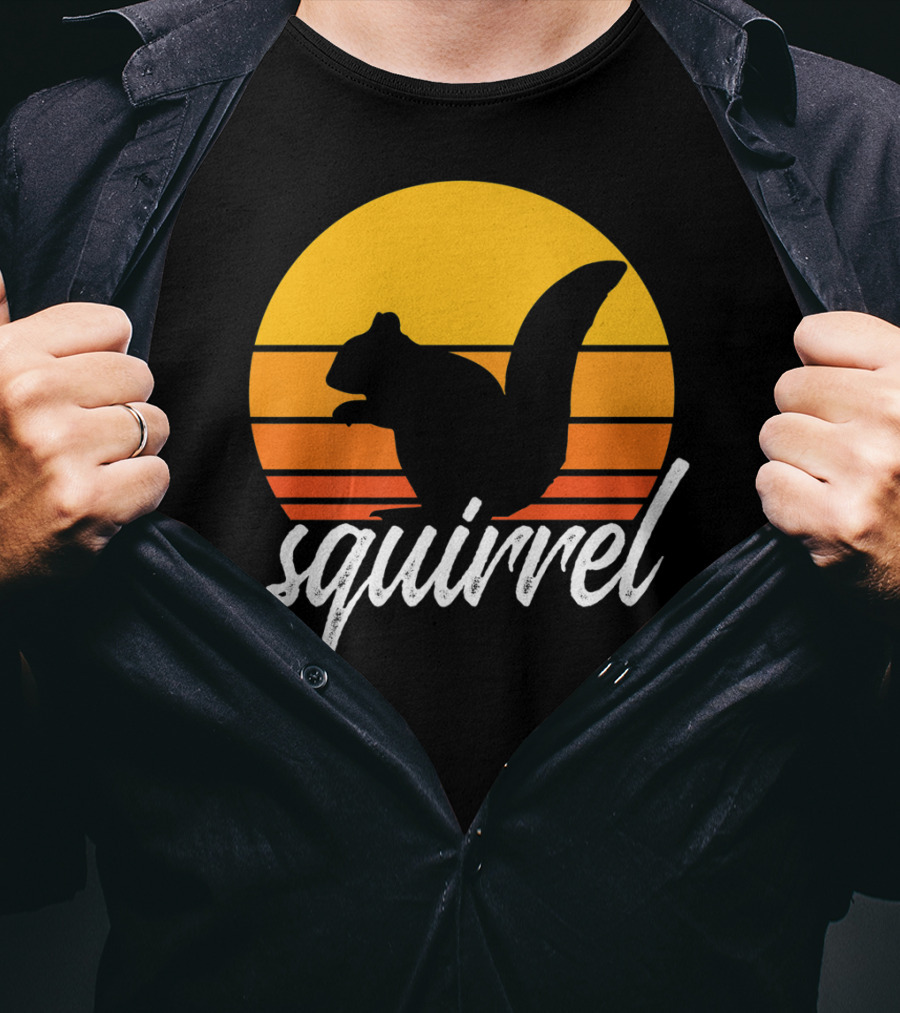Squirrel Retro Sunset Silhouette Animal Lover Vintage T-Shirt