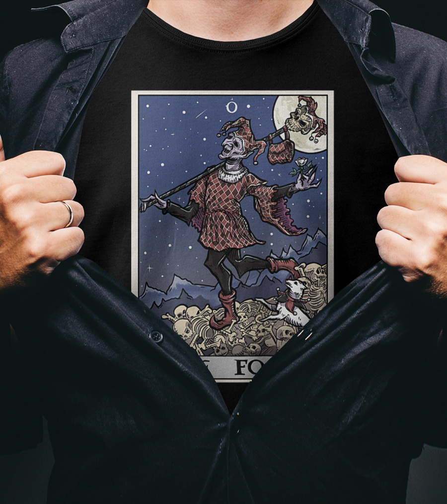 The Fool Tarot Card Gothic Halloween Jester On Skull Pile T-Shirt