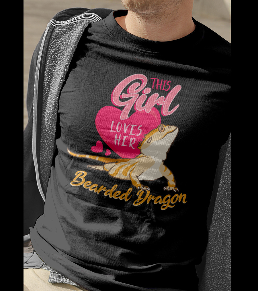 This Girl Loves Her Bearded Dragon With Heart And Cute Lizard T-Shirt