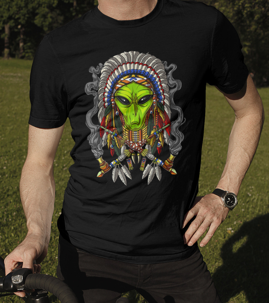 Alien Native American Chief Headdress Smoking Peace Pipes T-Shirt