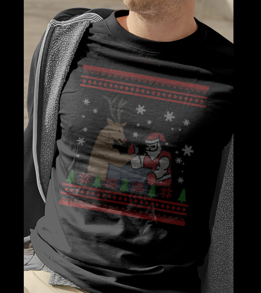 Arm Wrestling Santa Reindeer Funny Workout Gym Christmas T-Shirt