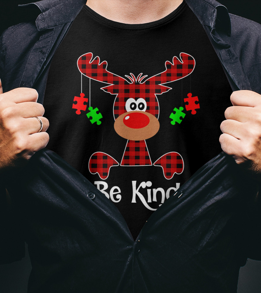 Be Kind Checkered Reindeer With Puzzle Pieces Autism Awareness Christmas T-Shirt