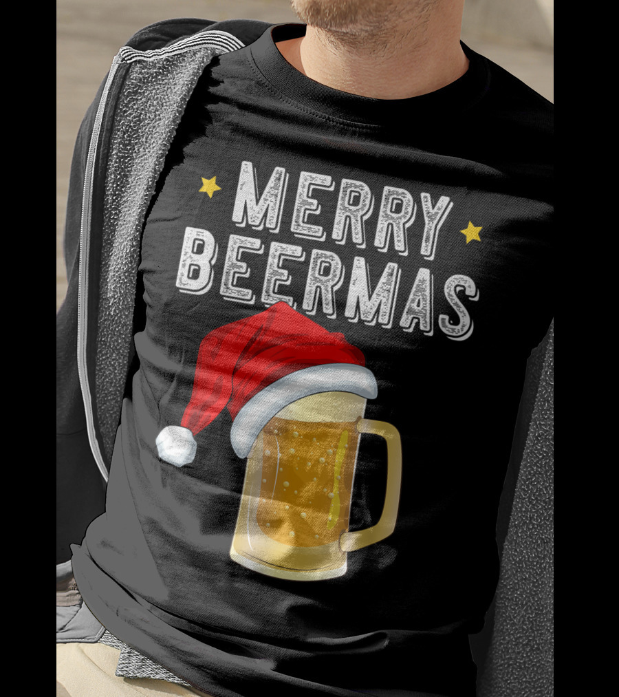 Merry Beermas Christmas Beer Santa Hat Beer Mug T-Shirt