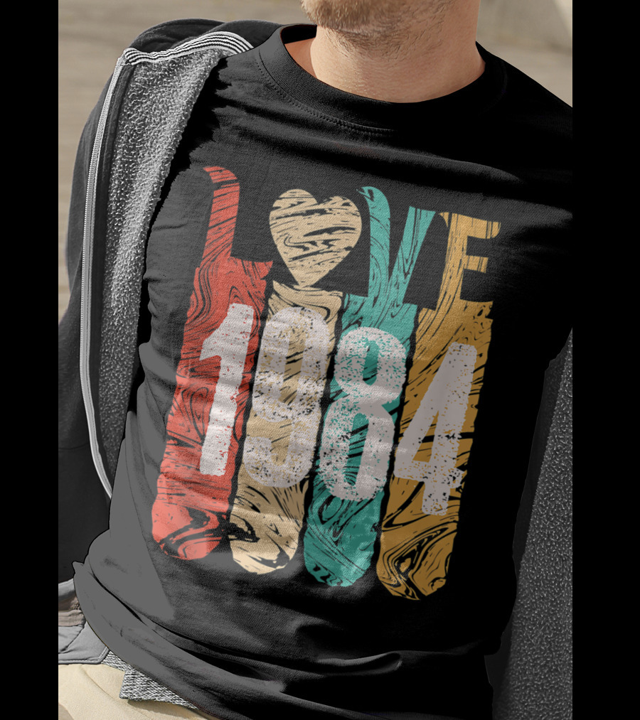 Love 1984 Classic Best Year Perfect Cool T-Shirt