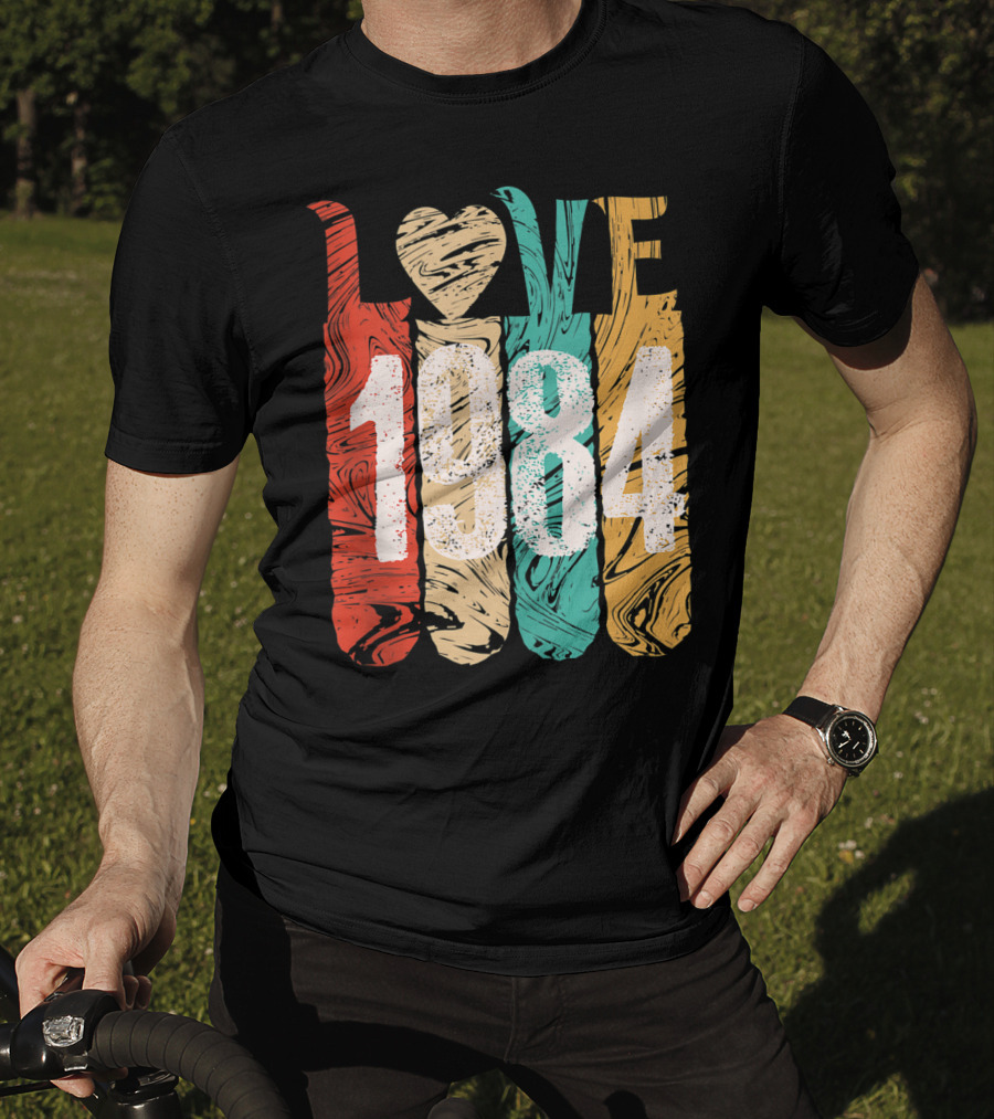 Love 1984 Classic Best Year Perfect Cool T-Shirt