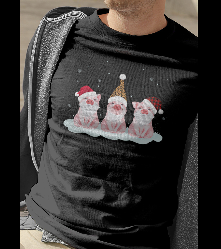 Pig Trio In Santa Hats Just Hangin' With My Santas T-Shirt
