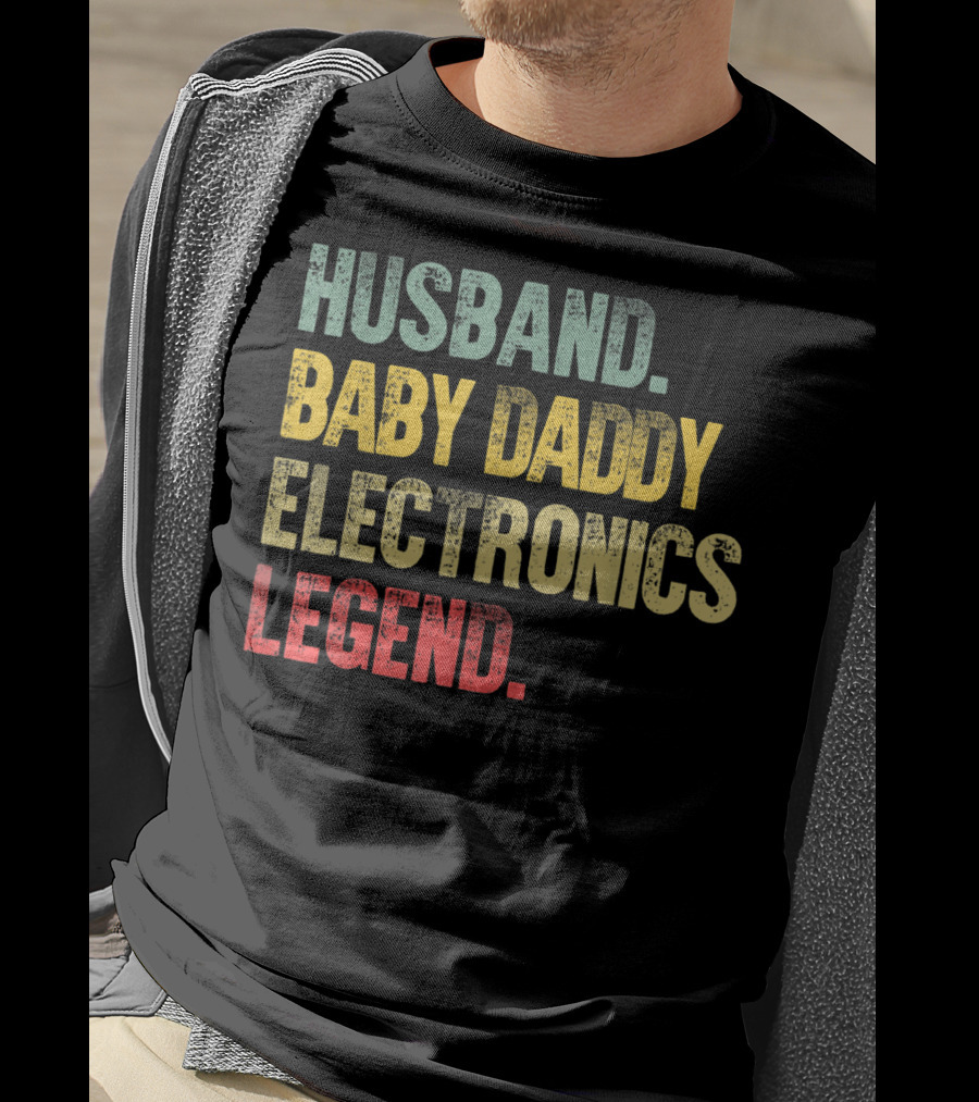 Husband Baby Daddy Electronics Legend Mens Funny Vintage T-Shirt