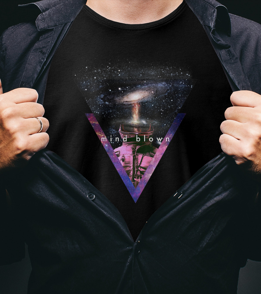 Mind Blown Vaporwave Astronaut Helmet Galaxy Explosion T-Shirt