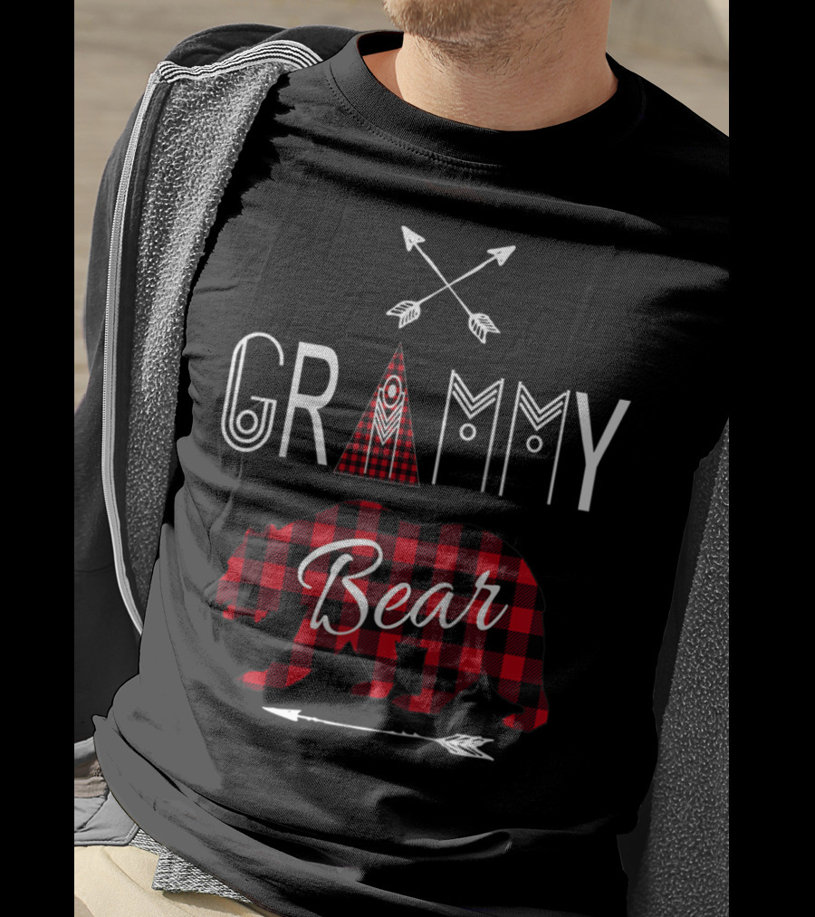 Grammy Bear Buffalo Plaid Family Vacation Rustic Arrow T-Shirt