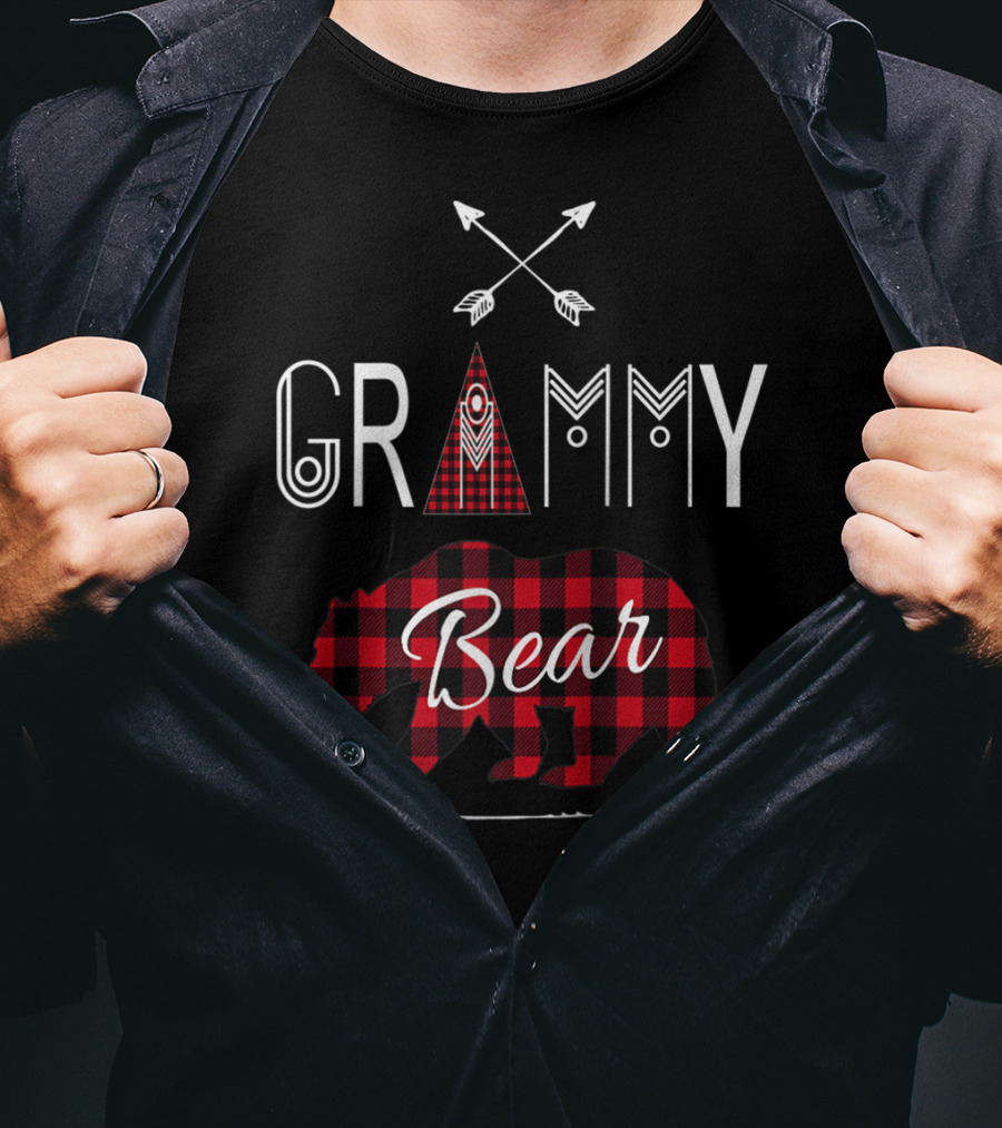 Grammy Bear Buffalo Plaid Family Vacation Rustic Arrow T-Shirt