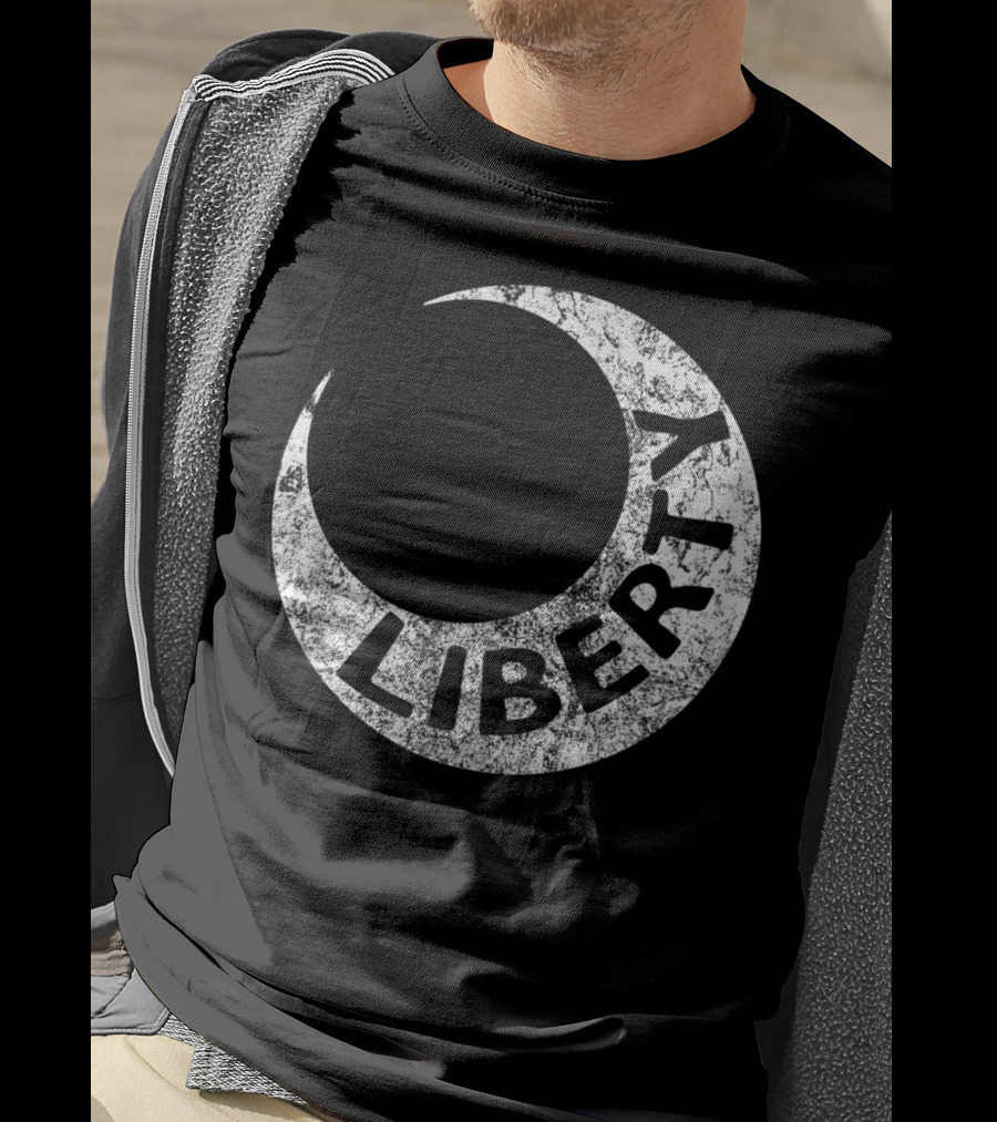 Liberty Moultrie Flag Of Defiance Classic Crescent T-Shirt