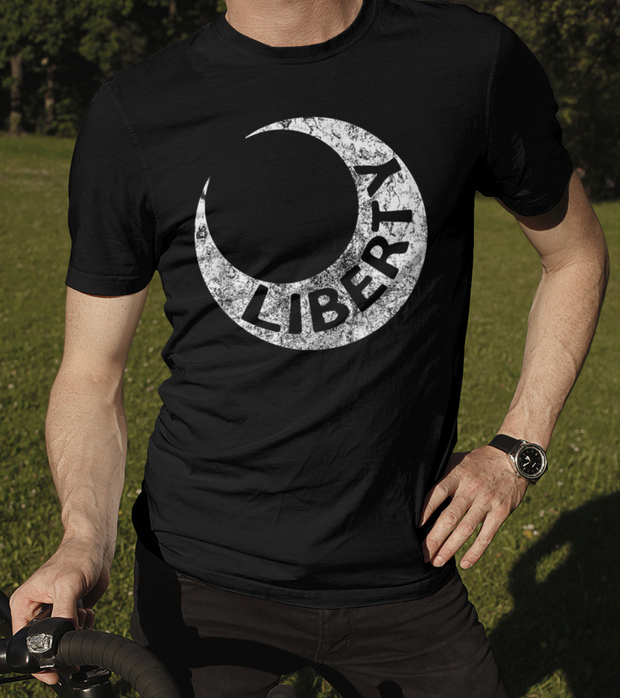 Liberty Moultrie Flag Of Defiance Classic Crescent T-Shirt