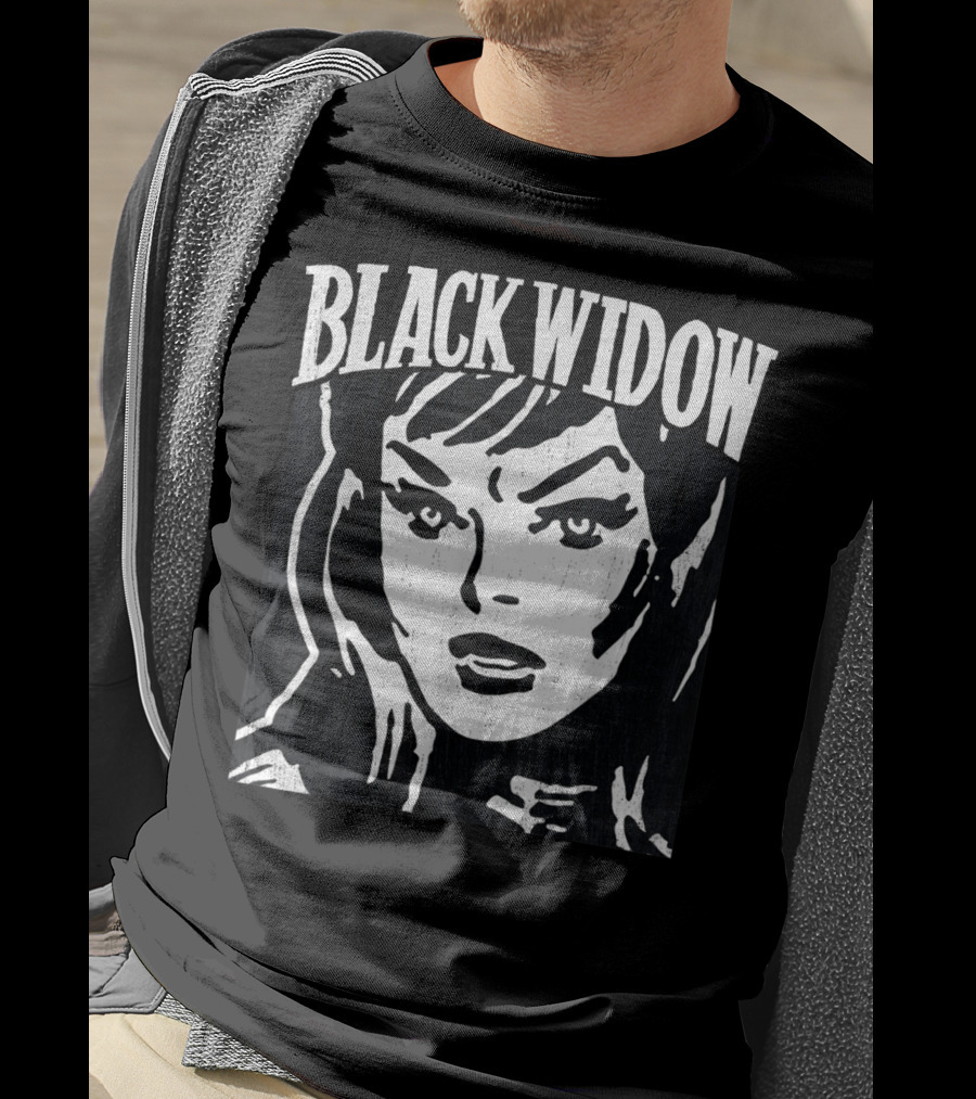 BLACK WIDOW Classic Marvel Comic Closeup T-Shirt