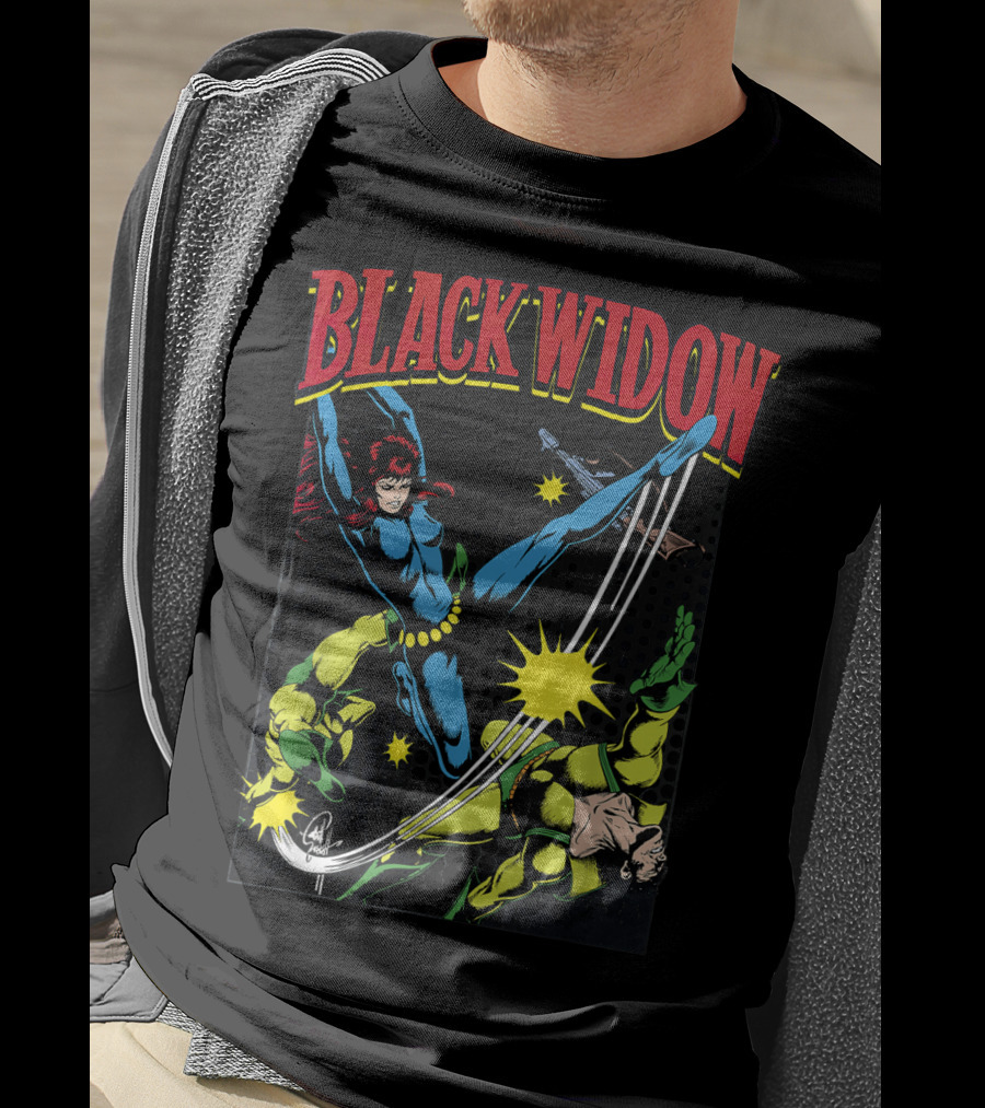 Marvel Black Widow Classic Comic Action Scene T-Shirt