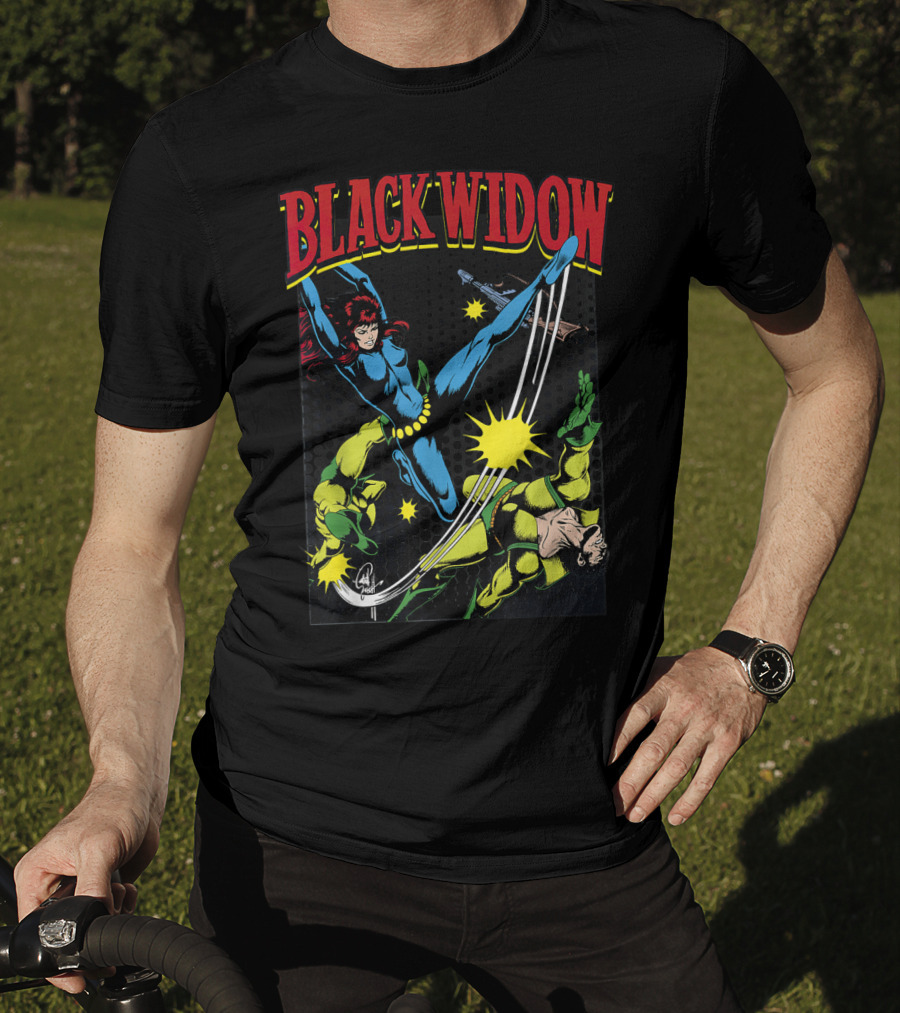 Marvel Black Widow Classic Comic Action Scene T-Shirt