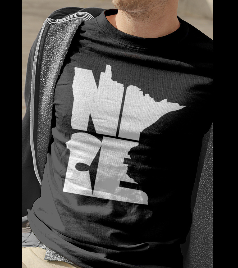 Minnesota Nice Map Outline T-Shirt