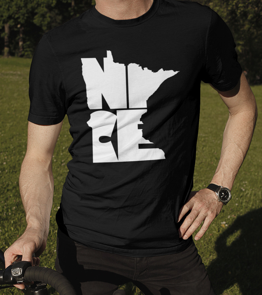 Minnesota Nice Map Outline T-Shirt