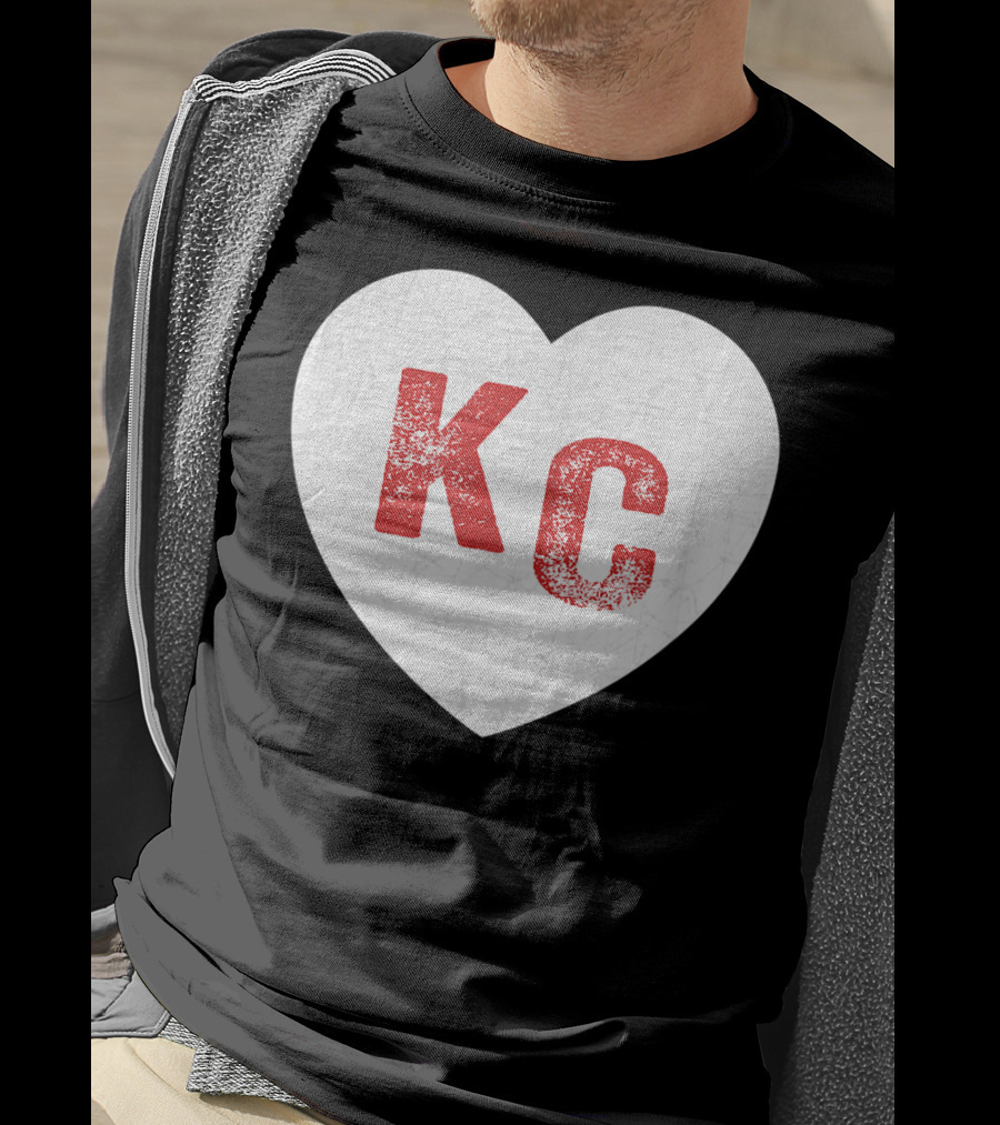 Vintage Red KC Heart Kansas City Love T-Shirt