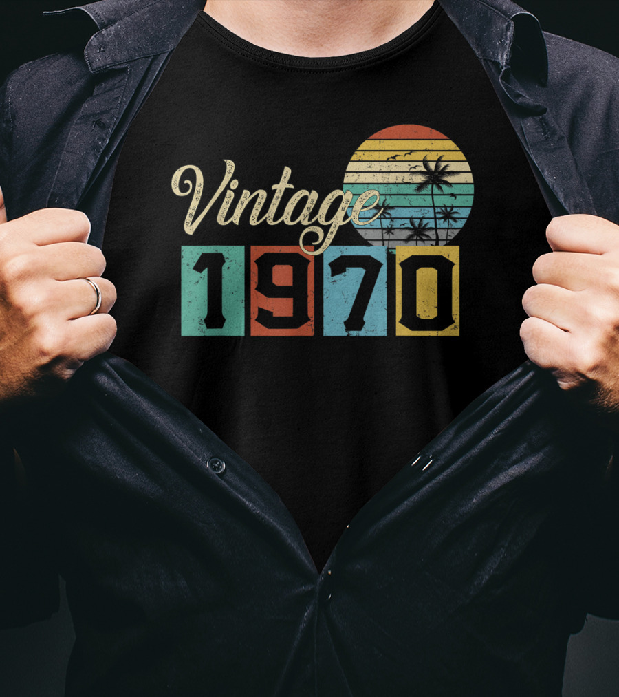 Vintage 1970 Sunset Birthday Classic 19 T-Shirt