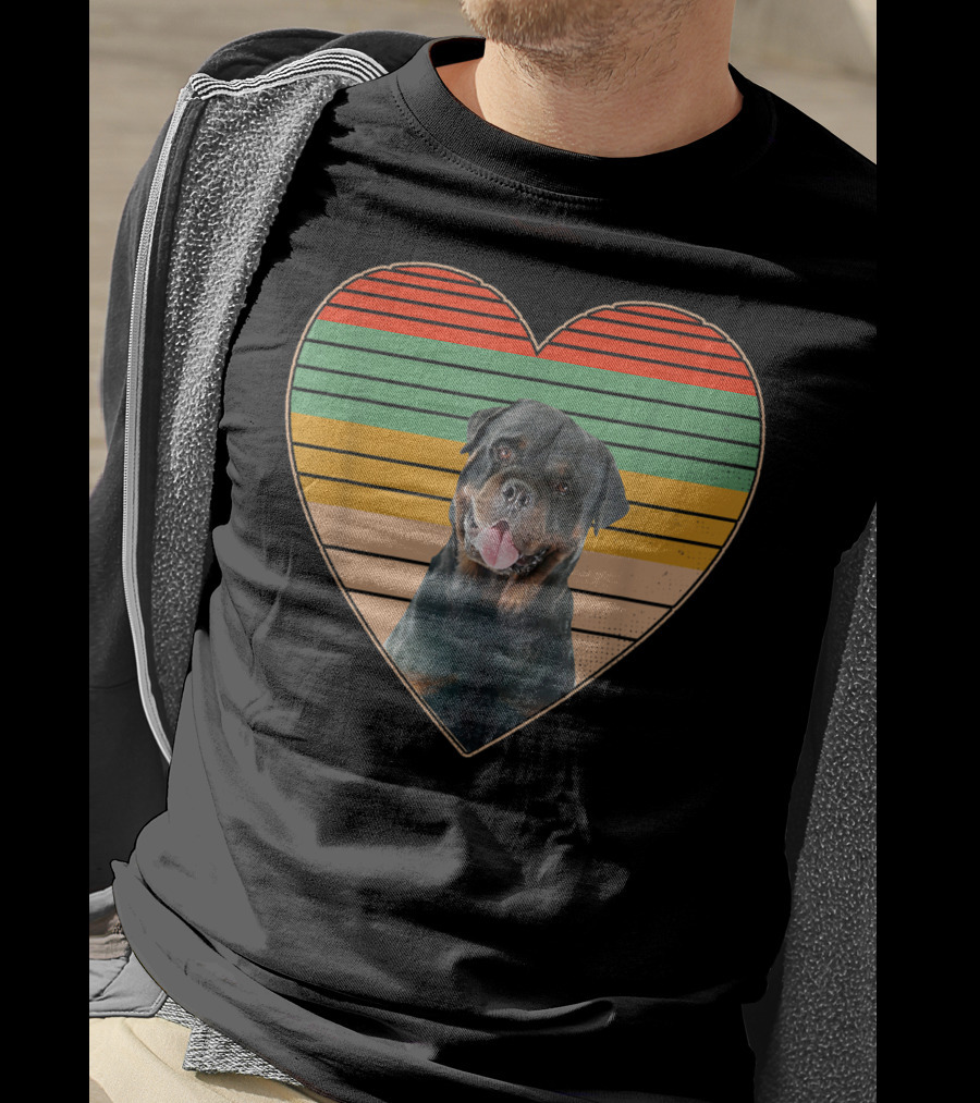 Vintage Rottweiler Heart Retro Stripes T-Shirt