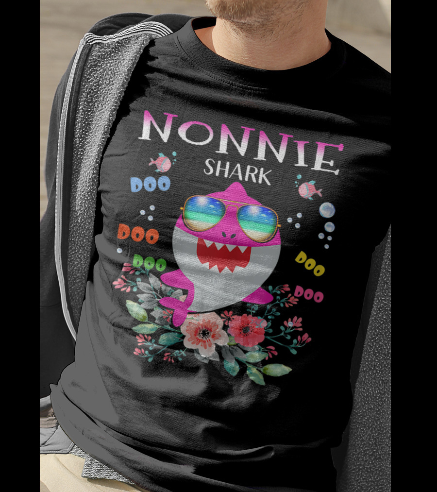 Nonnie Shark Sunglasses Floral Doo Doo Doo Bubbles Fish T-Shirt