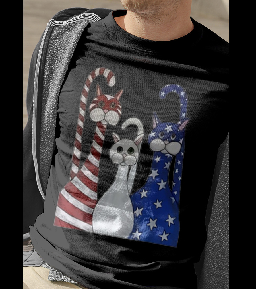 Cat American Flag USA Paws Patriotic Red White Blue Stars Stripes T-Shirt