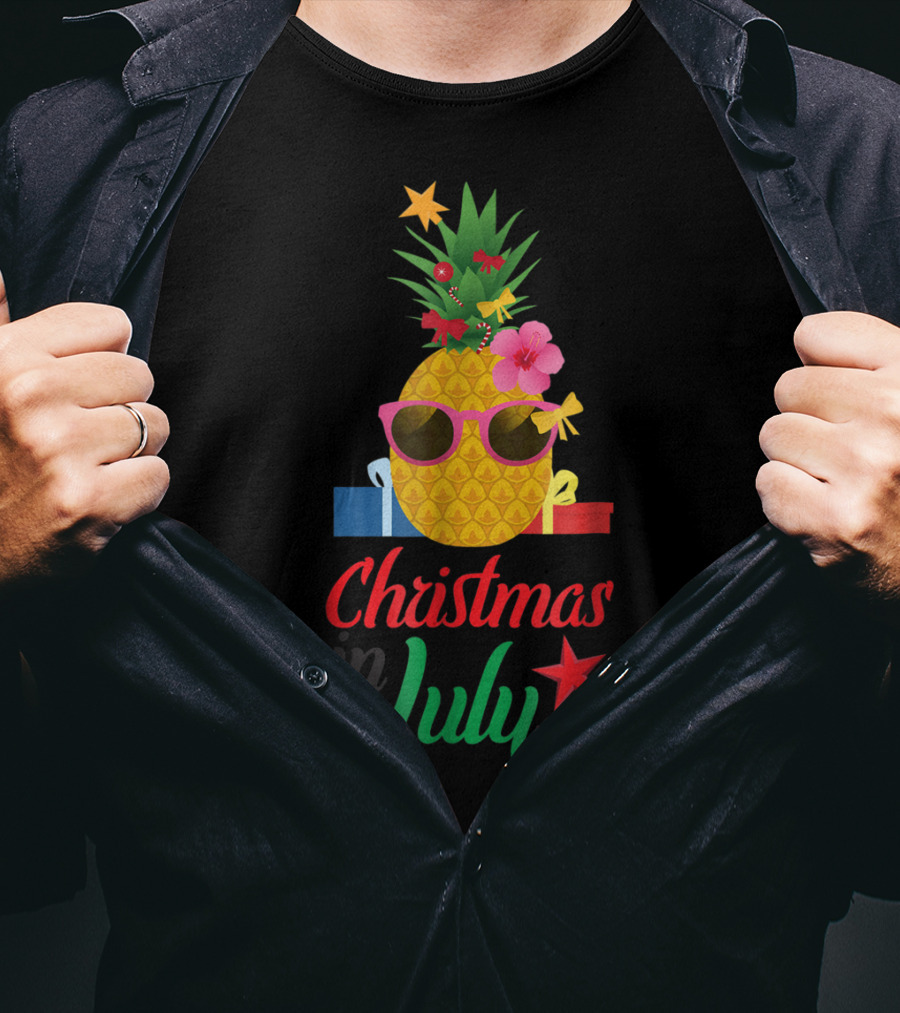 Christmas In July Pineapple Summer With Sunglasses And Gifts T-Shirt