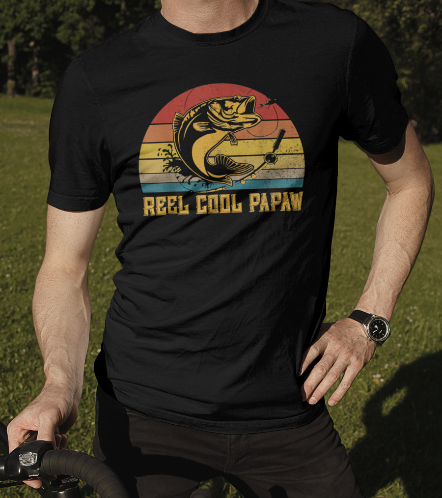 Father's Day Vintage Reel Cool Papaw Fishing Retro Stripes T-Shirt
