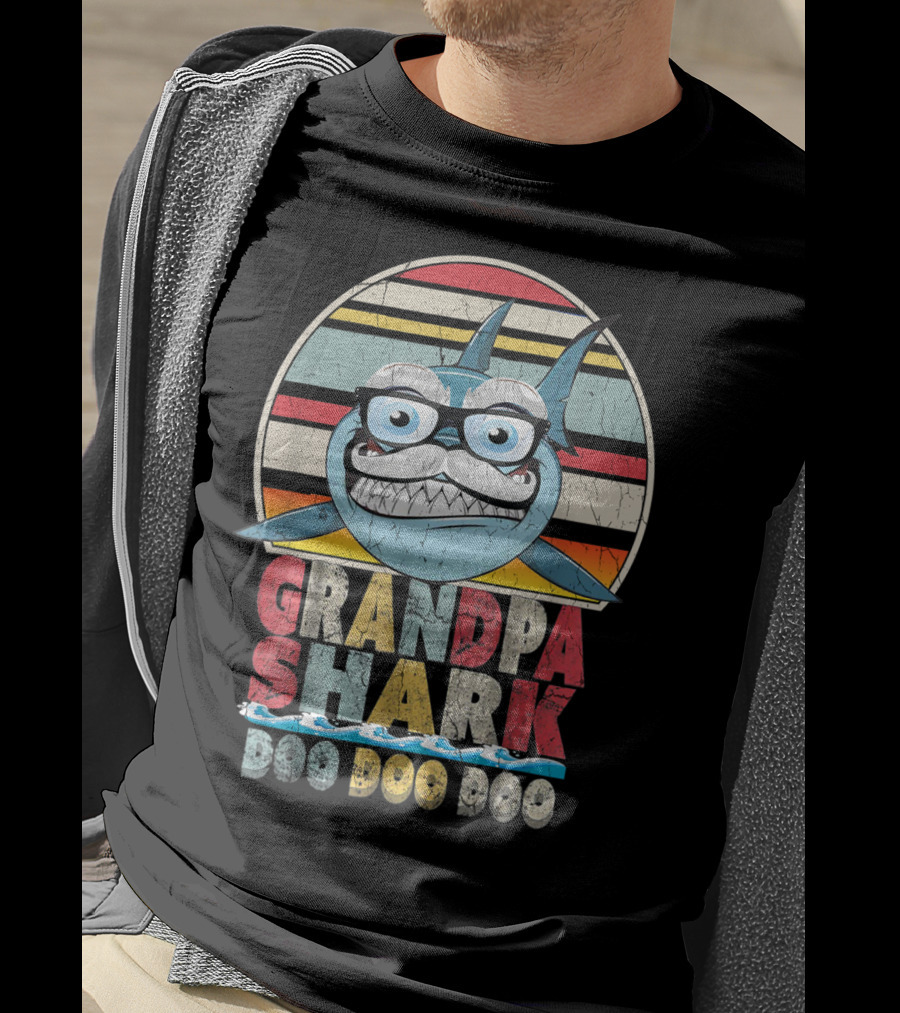 Grandpa Shark Doo Doo Doo Cute Vintage Fun T-Shirt
