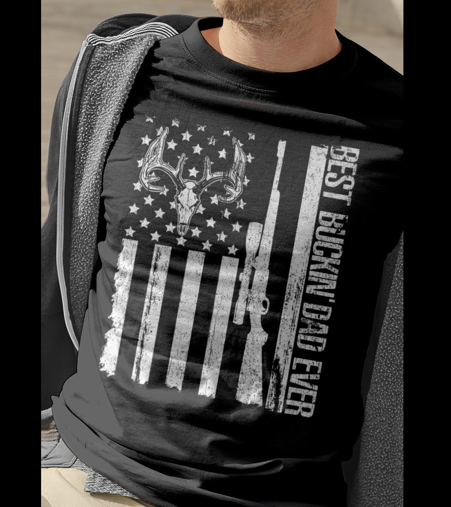 Deer Hunting US Flag Best Buckin Dad Ever Vintage Rifle Buck Antlers T-Shirt