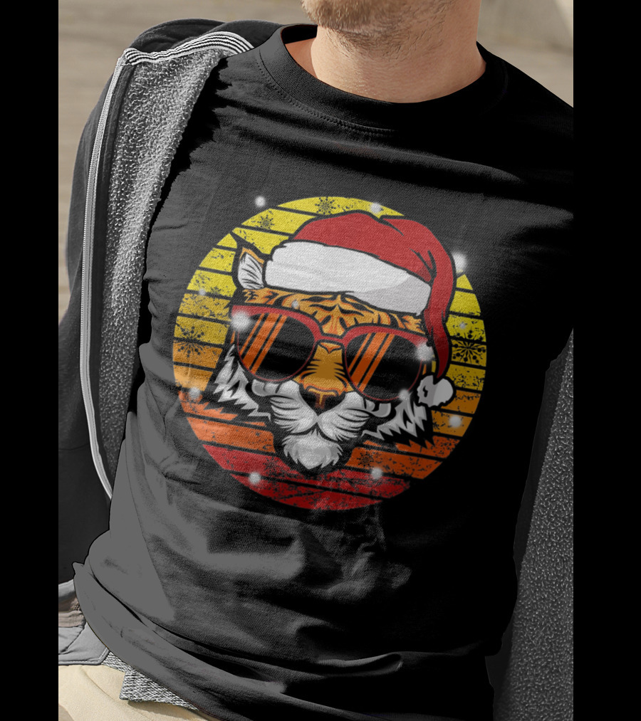 Christmas Tiger Wearing Vintage Santa Hat With Retro Sunglasses T-Shirt