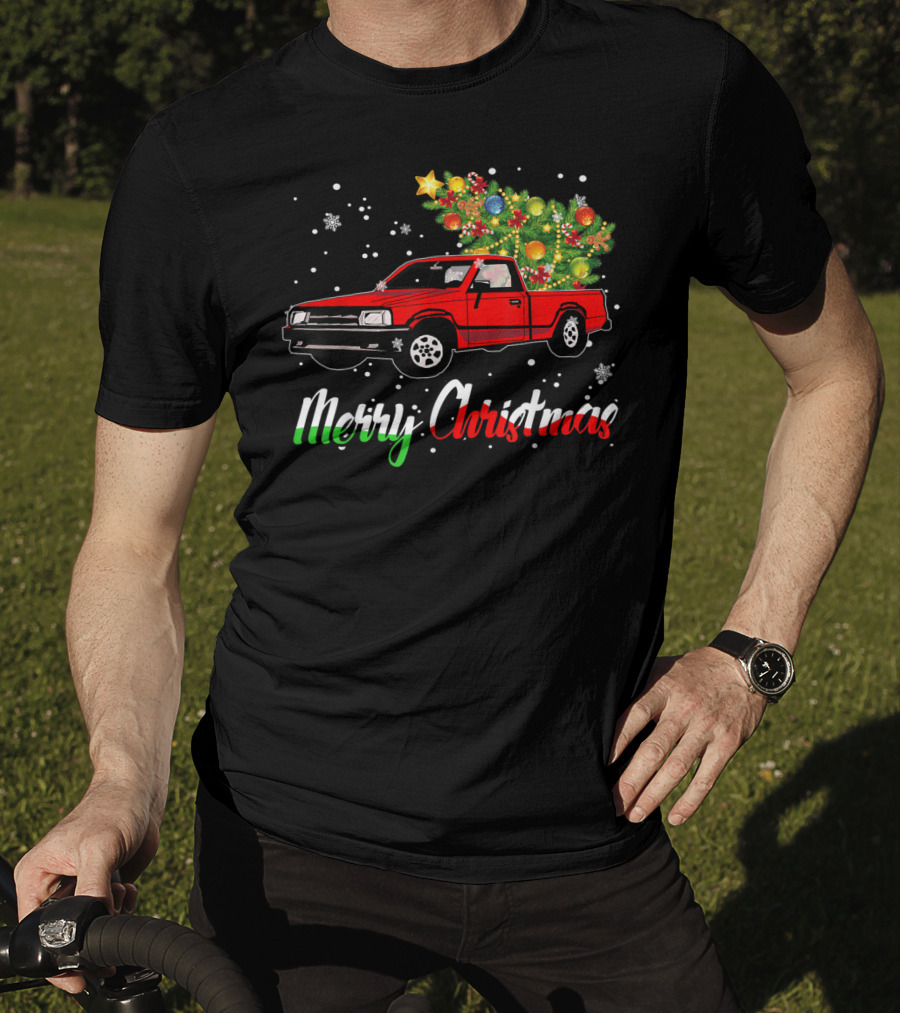 Merry Christmas Classic Old Red Truck With Christmas Tree And Snowflakes T-Shirt