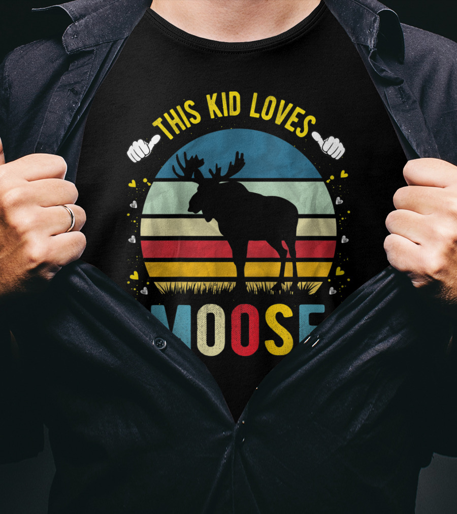 This Kid Loves Moose Retro Silhouette Boys And Girls Moose T-Shirt