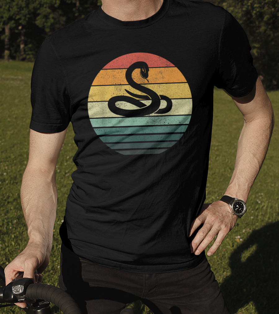 Vintage 70s Snake Sunset Nature Retro Stripes T-Shirt