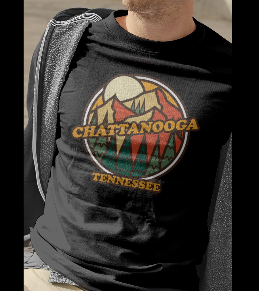 Chattanooga Tennessee Vintage Mountain Hiking Sun And Pine Forest T-Shirt