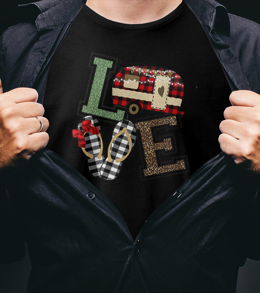 Love Christmas Camper Red Plaid RV Trailer T-Shirt