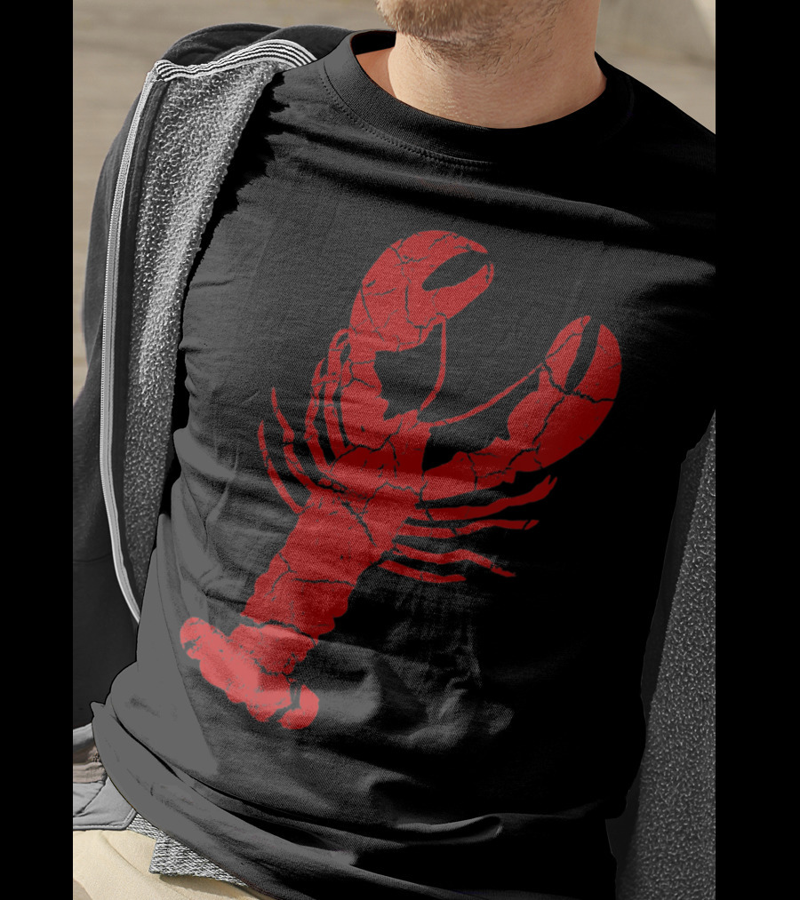Vintage Lobster Print Red Cracked T-Shirt
