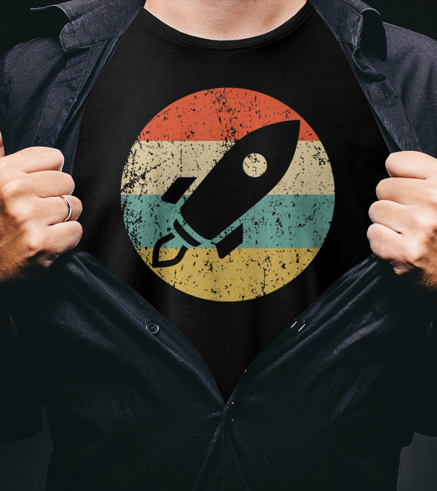 Astronau Vintage Space Ship Retro Rocket Stripes T-Shirt