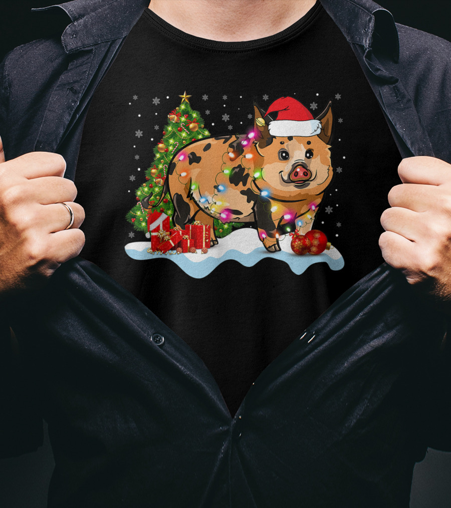 Kunekune Pig Santa Hat Christmas Tree Lights Snowflakes T-Shirt