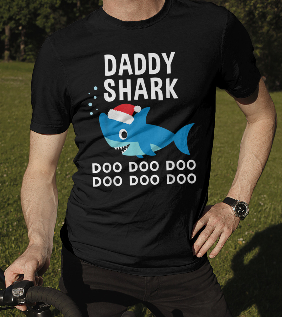 Daddy Shark Doo Doo Doo Doo Christmas T-Shirt