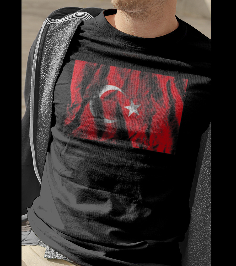 Turkey Flag Distressed Look Pocket T-Shirt