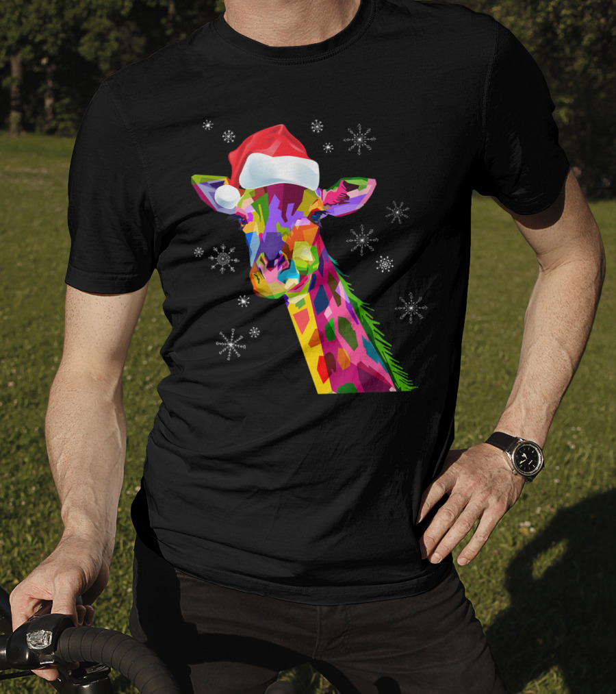 Giraffe Christmas Santa Hat Colorful Snowflakes T-Shirt