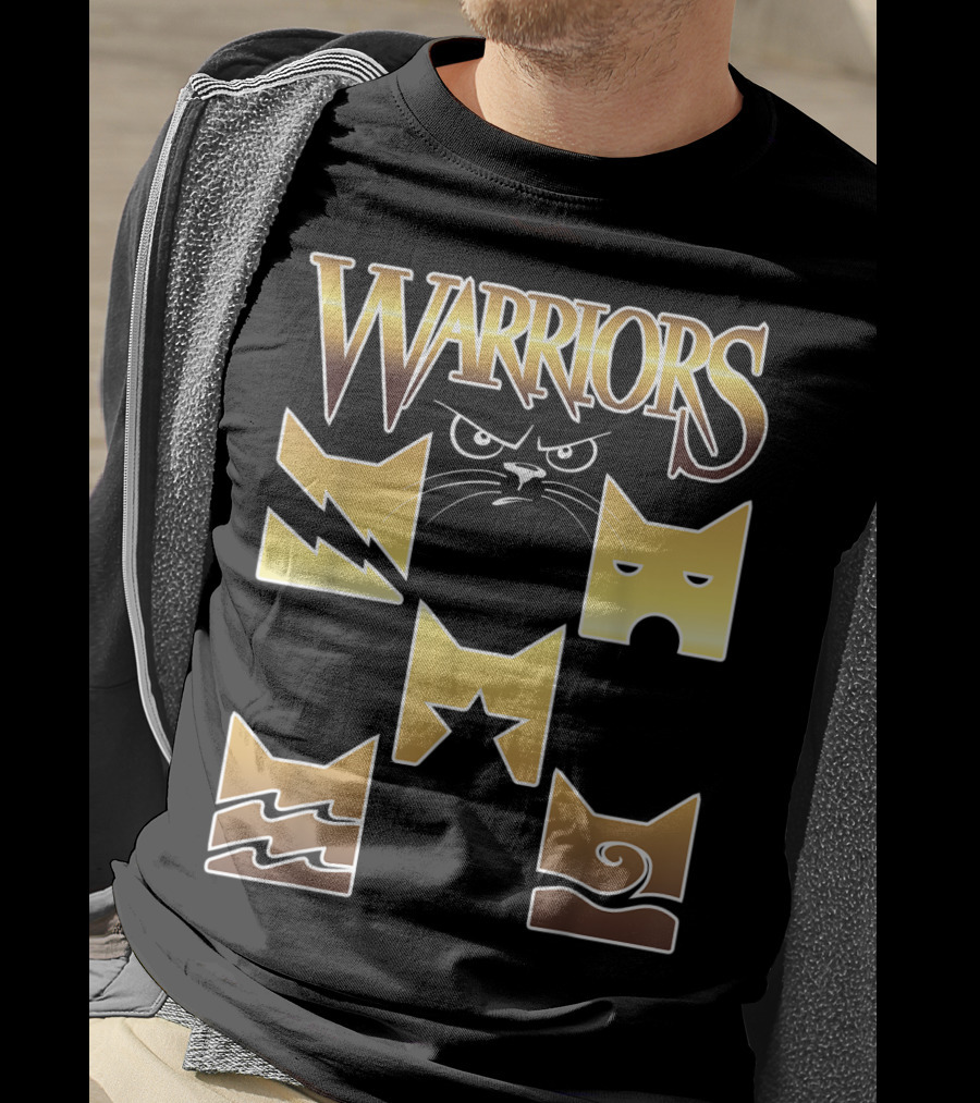 WARRIORS Golden Clan Cat Icons With Lightning, Eye, Star, Wave Symbols T-Shirt