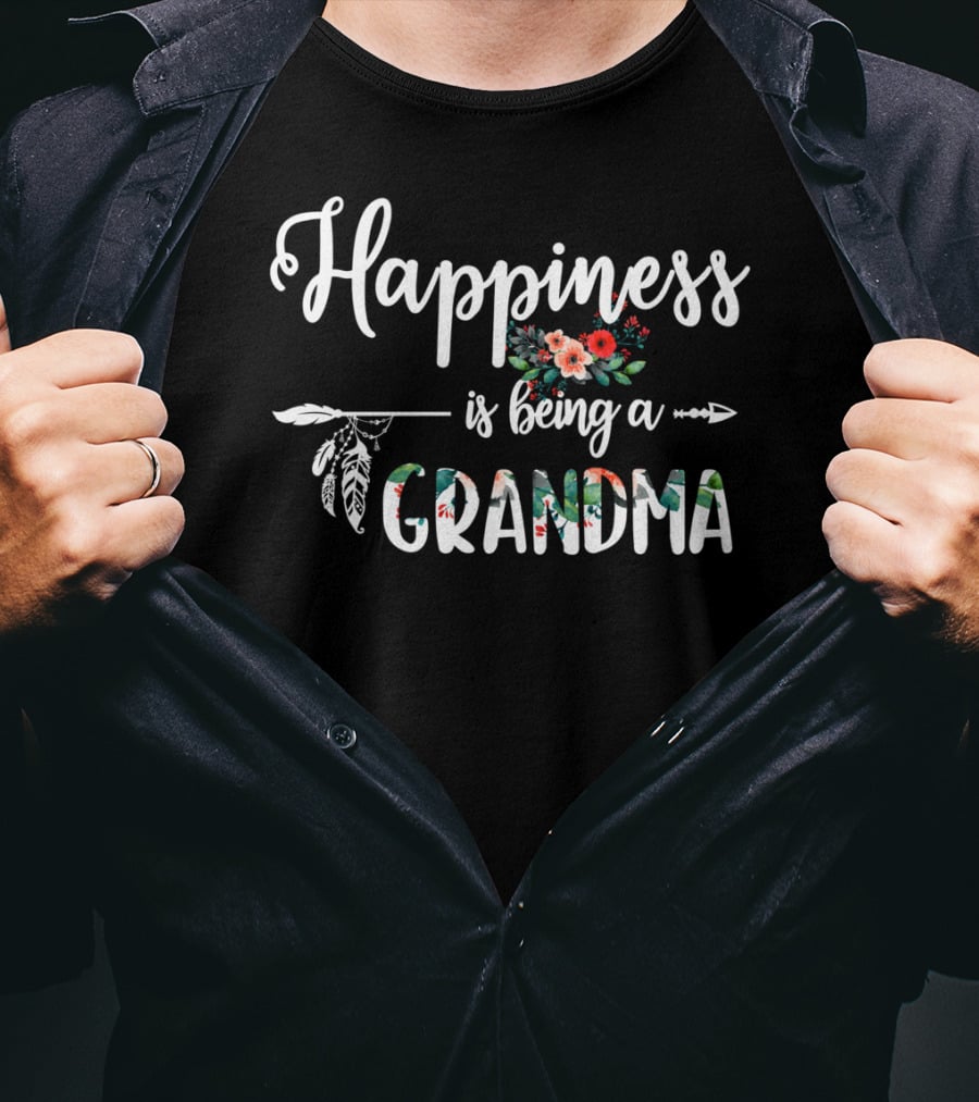 Happiness Is Being A Grandma Floral Arrow Feathers T-Shirt
