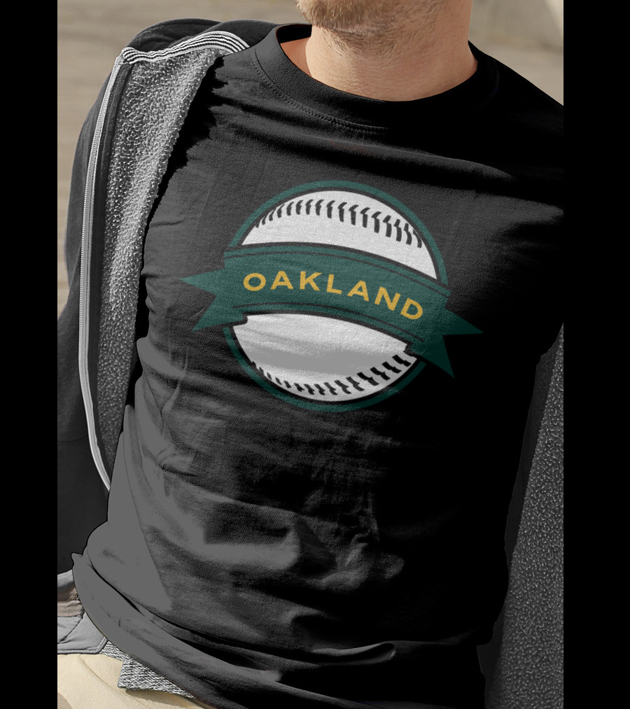 Retro Oakland Baseball Oak Home Game Iconic Baseball Badge T-Shirt
