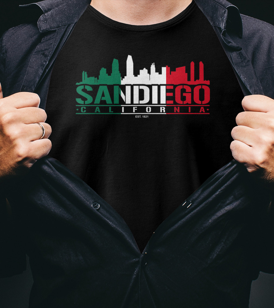 San Diego California Skyline Est. 1821 Classic Look T-Shirt