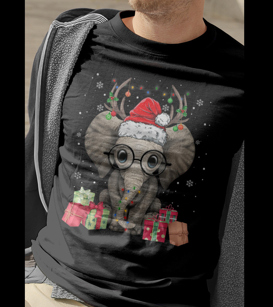 Christmas Cute Elephant Santa Reindeer With Gifts And Snowflakes T-Shirt