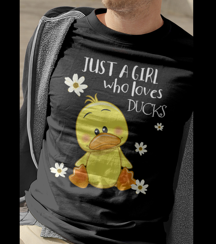 Just A Girl Who Loves Ducks Cute Duck Lover With Flowers T-Shirt