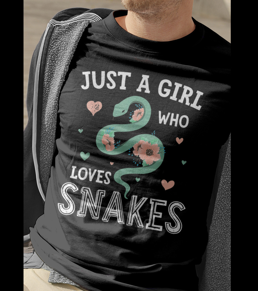Just A Girl Who Loves Snakes With Hearts And Flowers T-Shirt