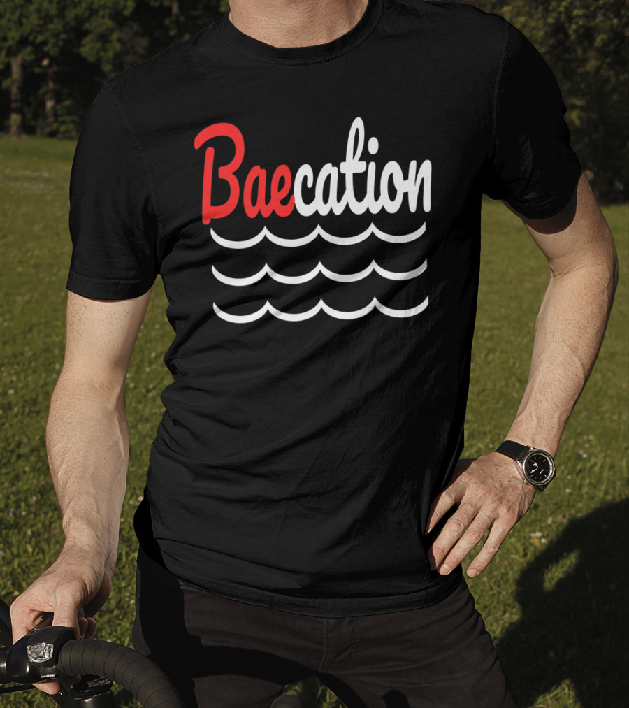 Baecation Waves Design Vacation T-Shirt